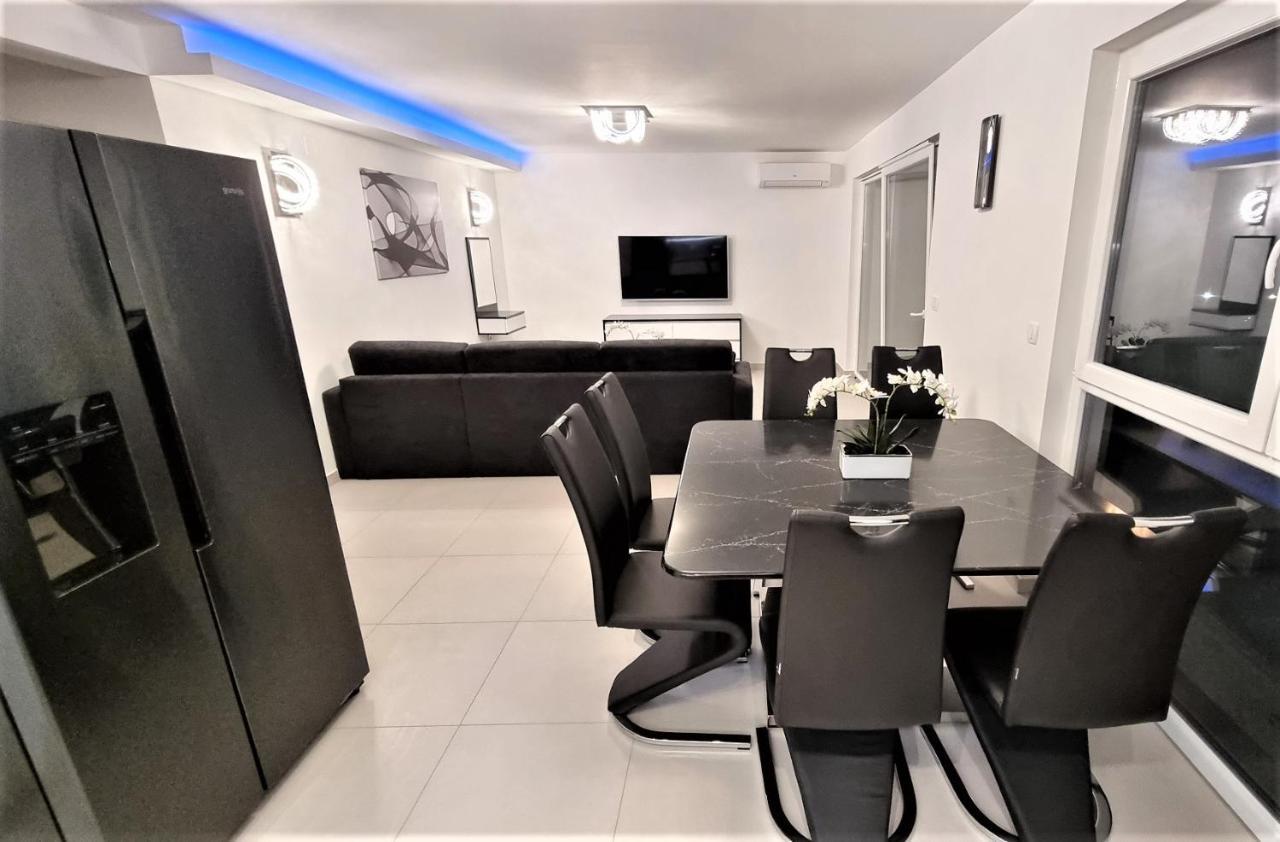 Bartol Luxury Apartments Krk Croatia, With Own Hot Tub - Whirlpool Krk Town Kültér fotó