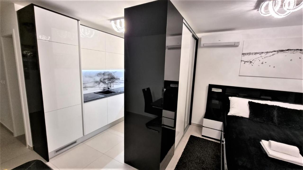 Bartol Luxury Apartments Krk Croatia, With Own Hot Tub - Whirlpool Krk Town Kültér fotó