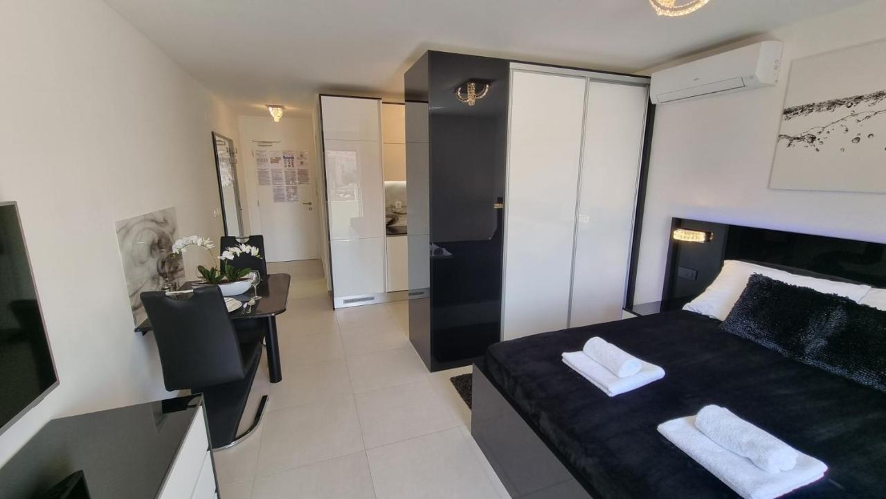 Bartol Luxury Apartments Krk Croatia, With Own Hot Tub - Whirlpool Krk Town Kültér fotó