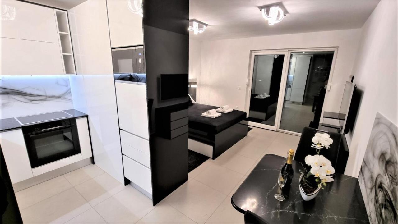 Bartol Luxury Apartments Krk Croatia, With Own Hot Tub - Whirlpool Krk Town Kültér fotó