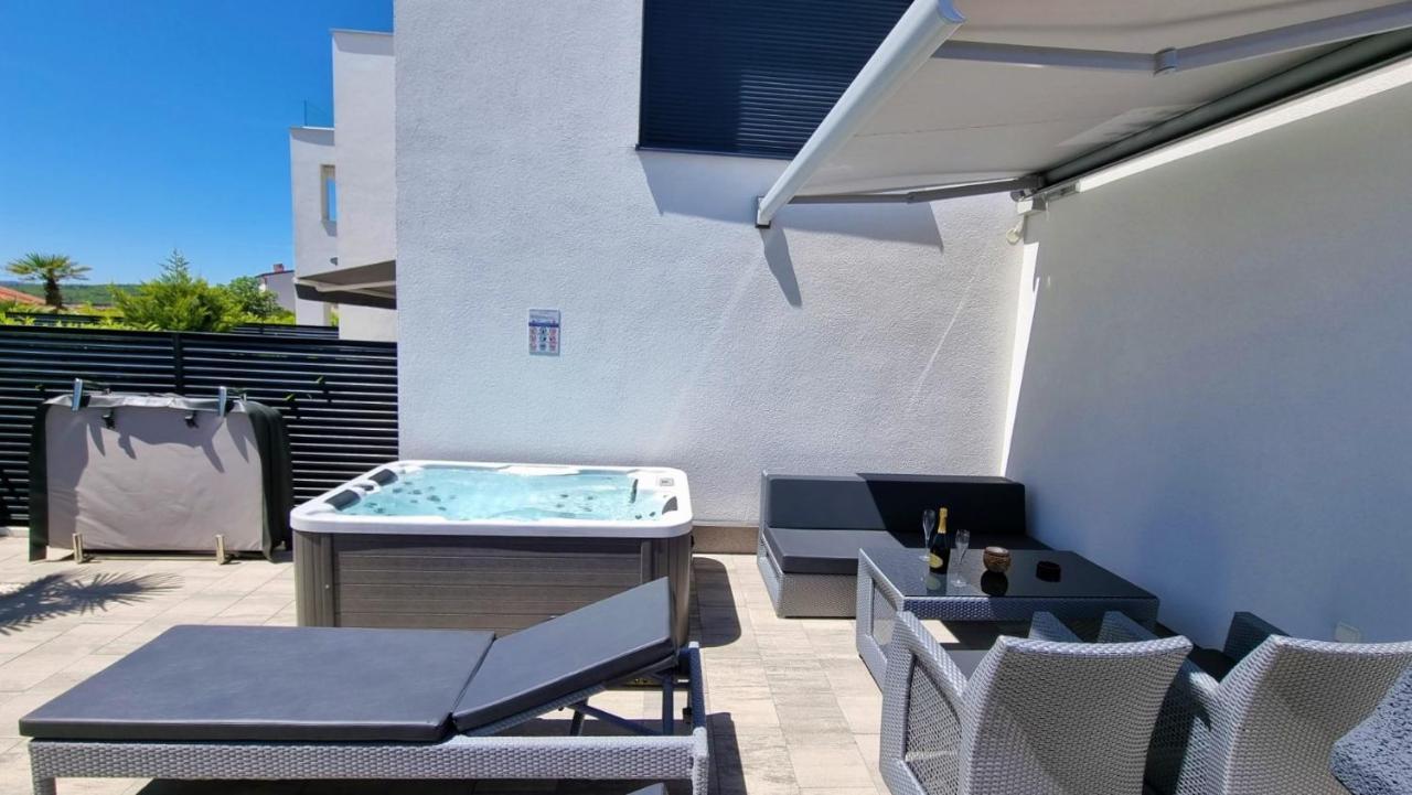 Bartol Luxury Apartments Krk Croatia, With Own Hot Tub - Whirlpool Krk Town Kültér fotó